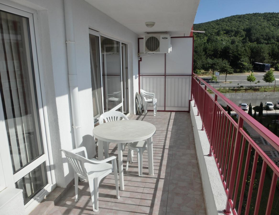 Sea View Apartment, Panorama, Pools And Beach, Sveti Vlas Exterior photo